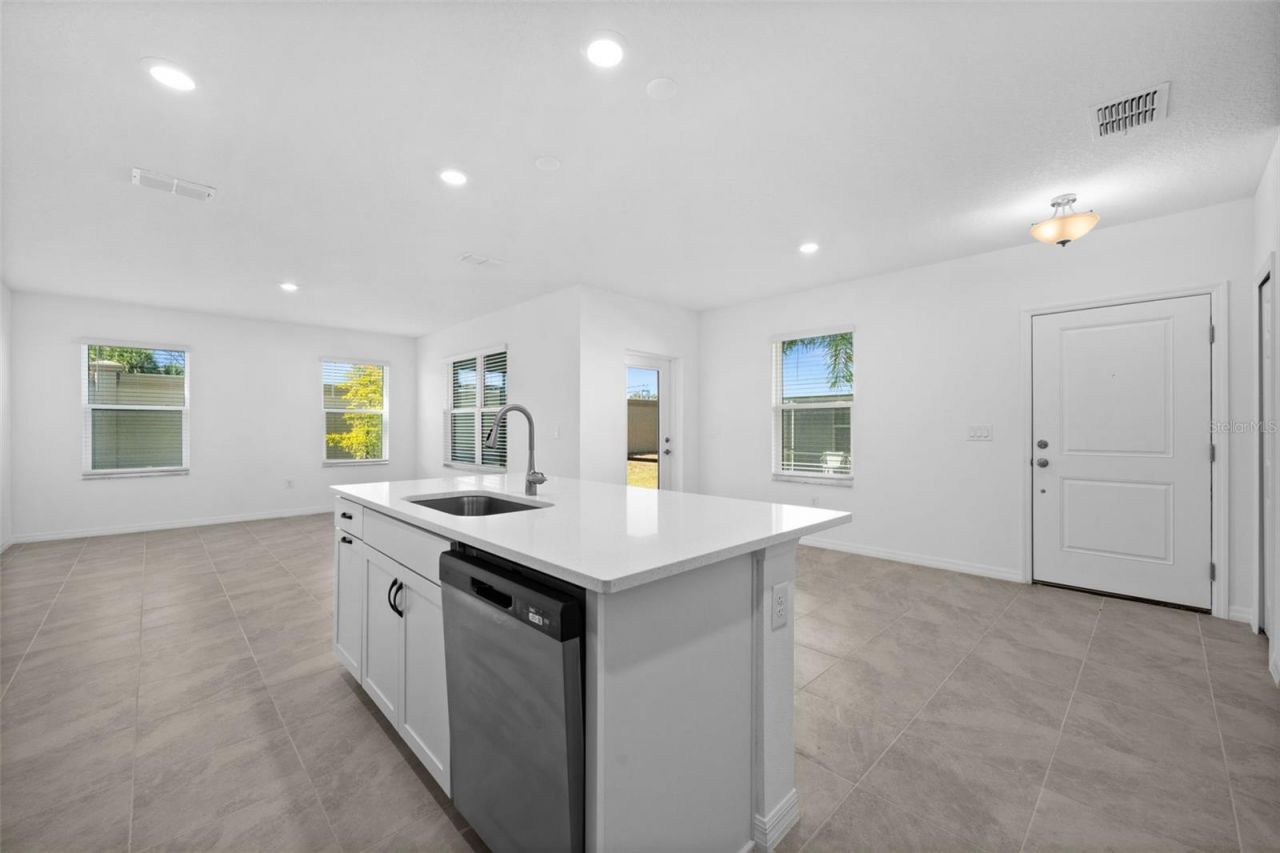 5429 Tripoli Drive, Palmetto, FL 34221 Photo