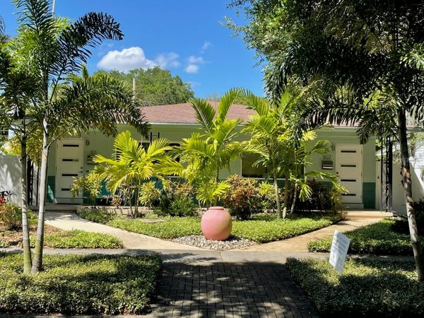 811 26TH AVENUE N, ST PETERSBURG, FL 33704