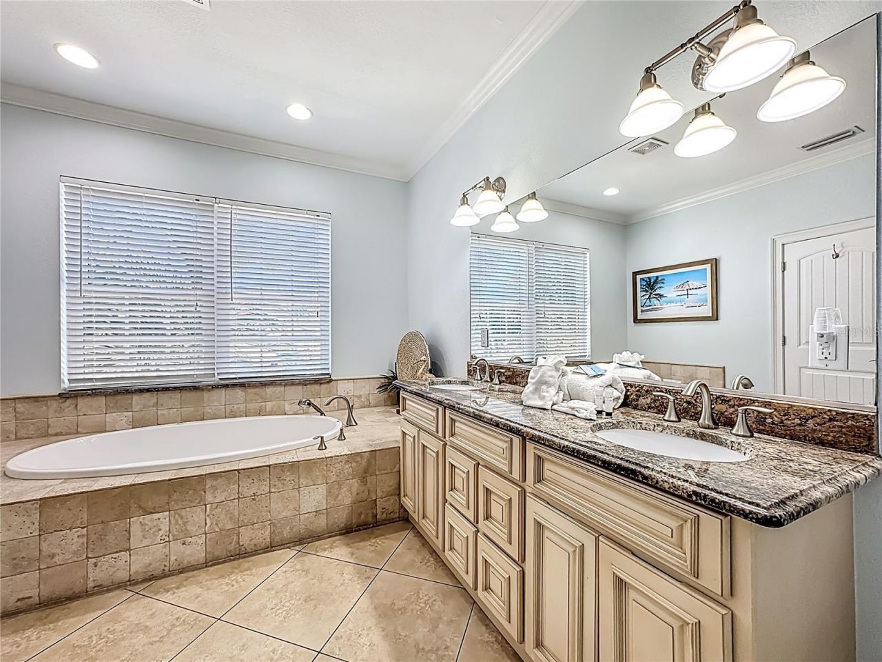 4805 2nd Avenue, Holmes Beach, FL 34217 Photo