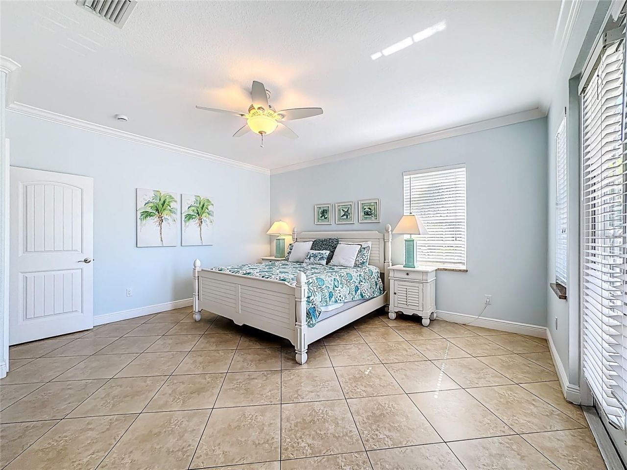 4805 2nd Avenue, Holmes Beach, FL 34217 Photo