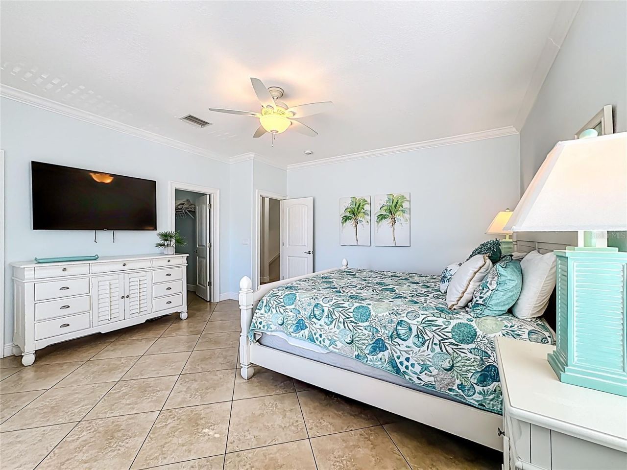 4805 2nd Avenue, Holmes Beach, FL 34217 Photo