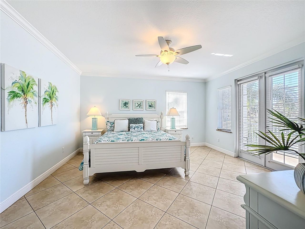 4805 2nd Avenue, Holmes Beach, FL 34217 Photo