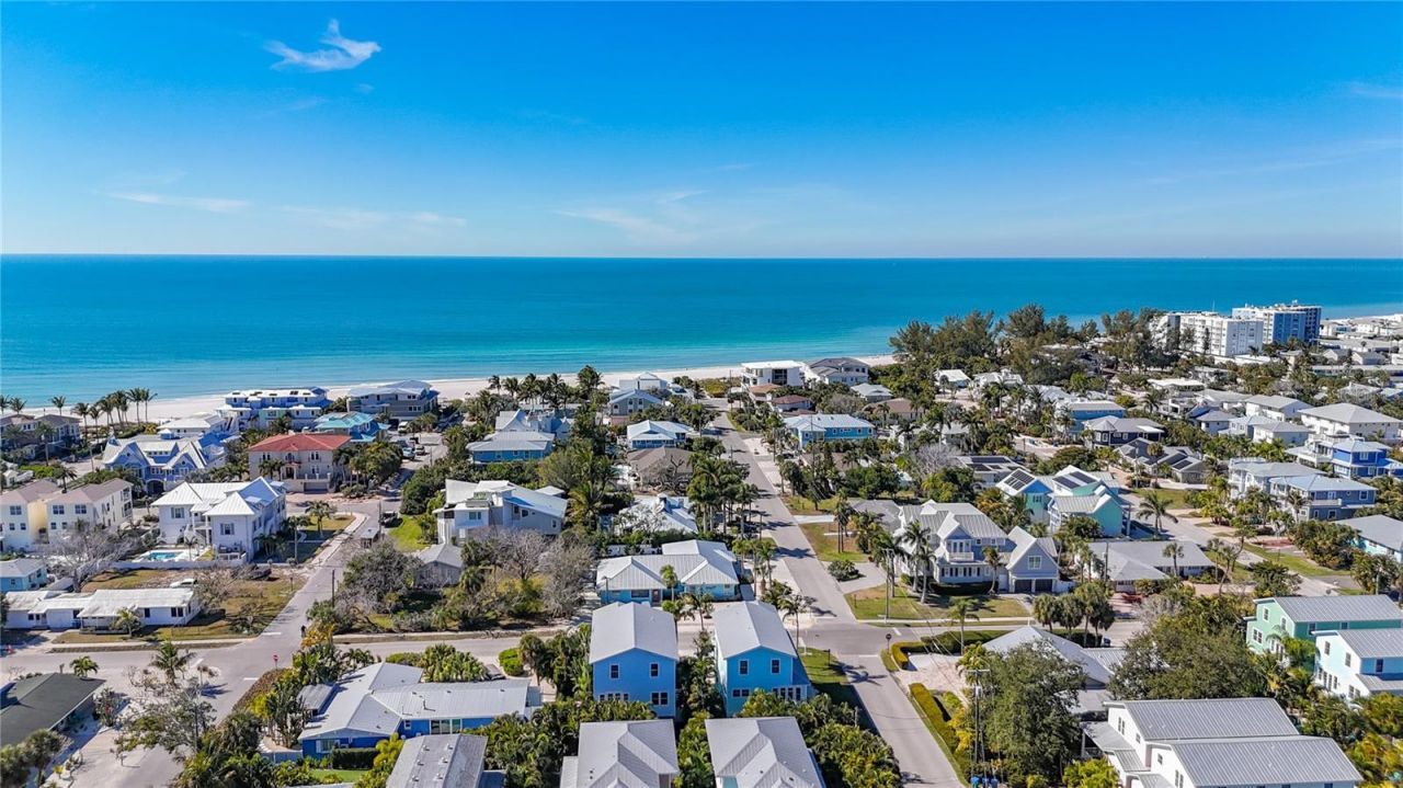 4805 2nd Avenue, Holmes Beach, FL 34217 Photo