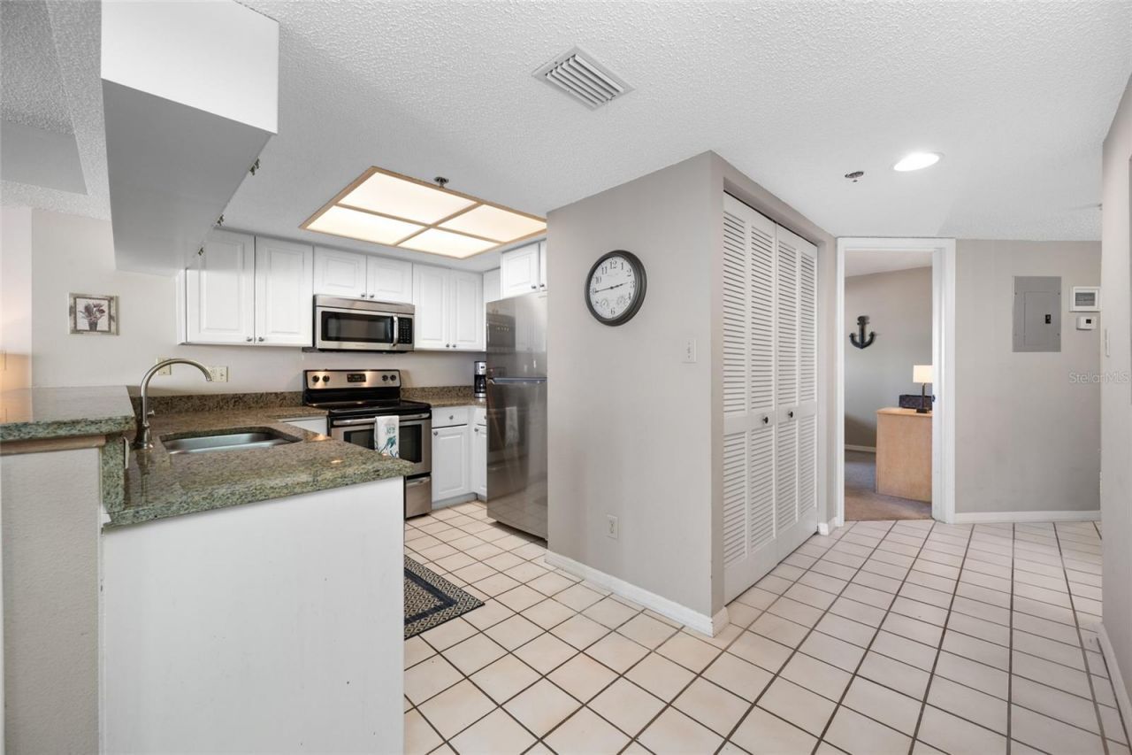 18450 Gulf Boulevard, Unit 213, Indian Shores, FL 33785 Photo