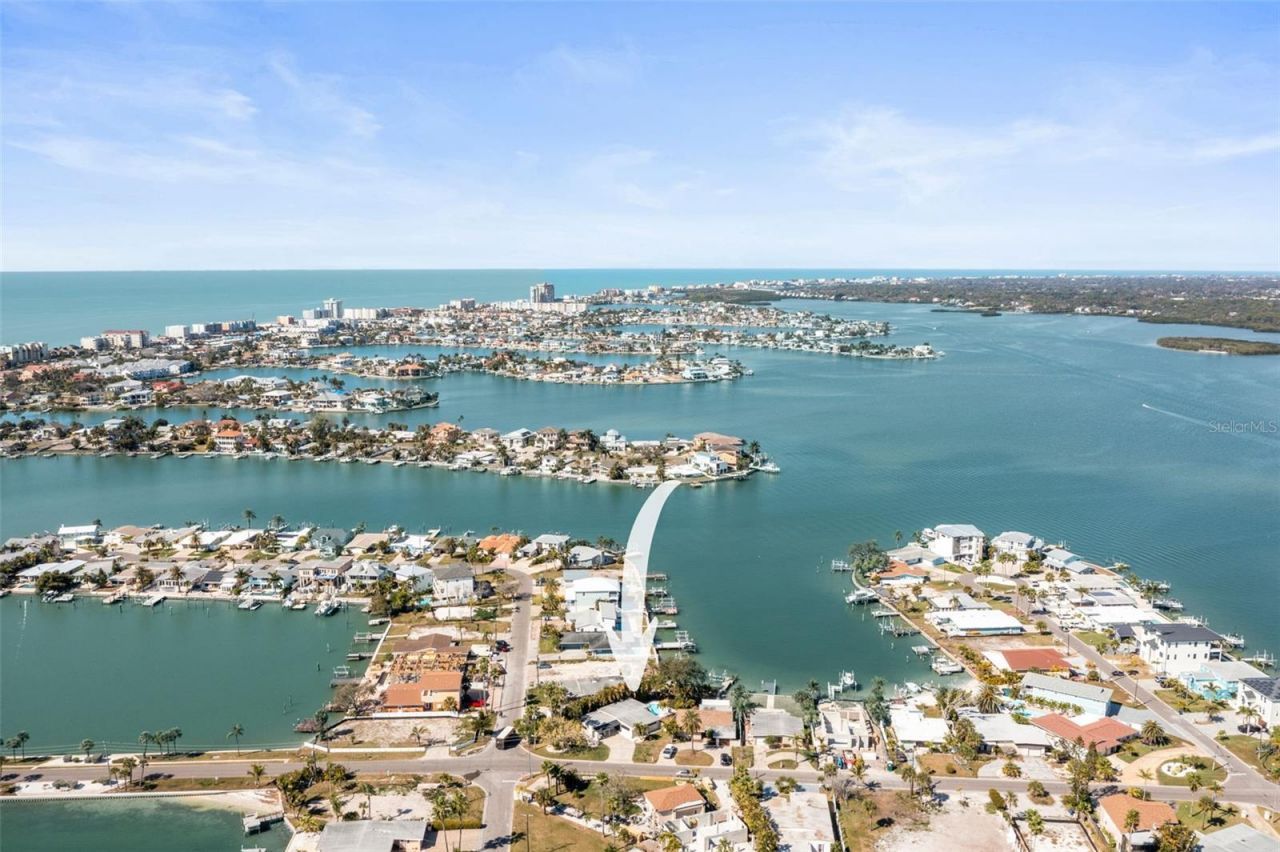 402 161st Avenue, Redington Beach, FL 33708 Photo