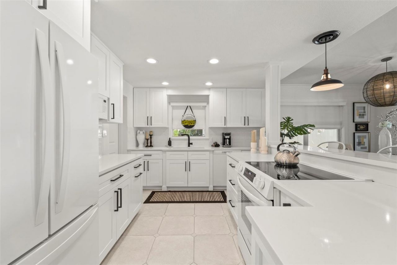 402 161st Avenue, Redington Beach, FL 33708 Photo