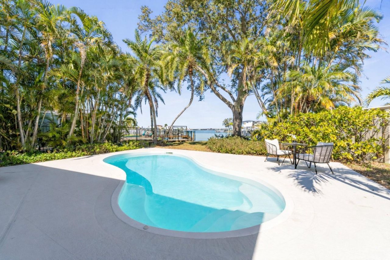 402 161st Avenue, Redington Beach, FL 33708 Photo
