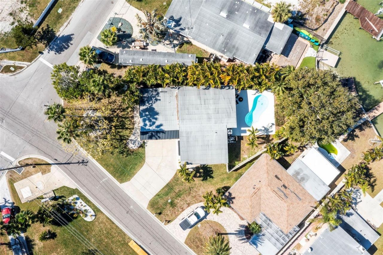 402 161st Avenue, Redington Beach, FL 33708 Photo