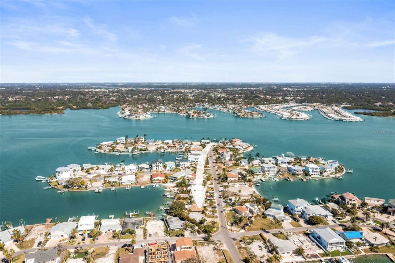 402 161st Avenue, Redington Beach, FL 33708 Photo