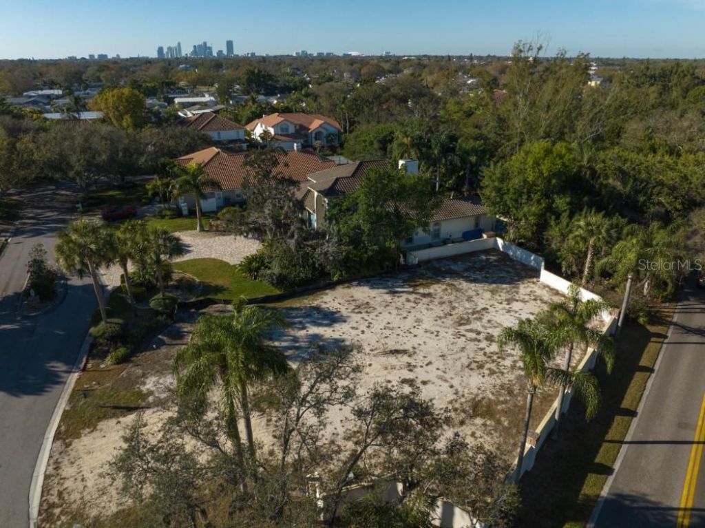 4690 Laurel Oak Lane Ne, Saint Petersburg, FL 33703 Photo