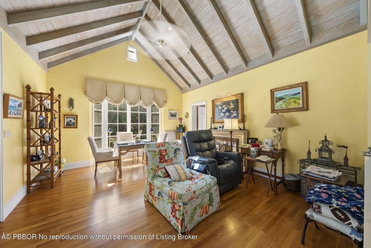 240 Tangier Avenue, Palm Beach, FL 33480 Photo