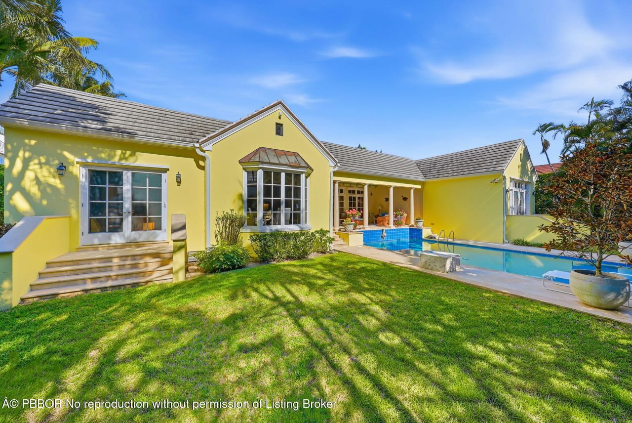 240 Tangier Avenue, Palm Beach, FL 33480 Photo