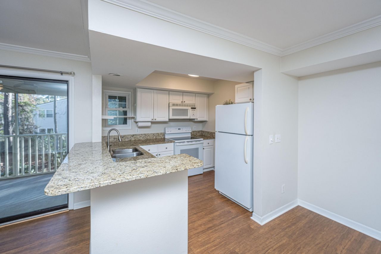 1872 Montclair Drive Photo 10