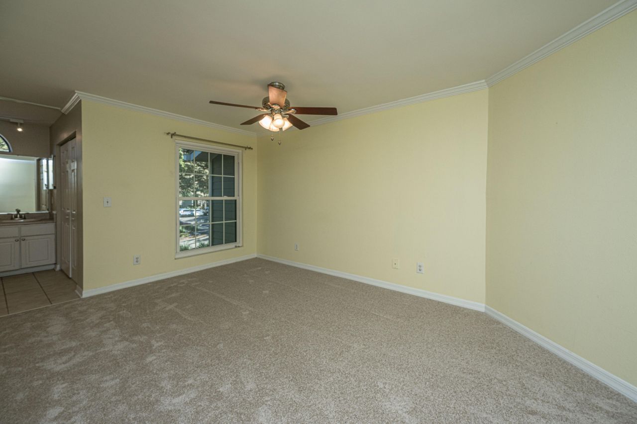 1872 Montclair Drive Photo 15