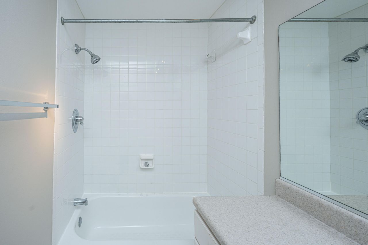 1872 Montclair Drive Photo 21