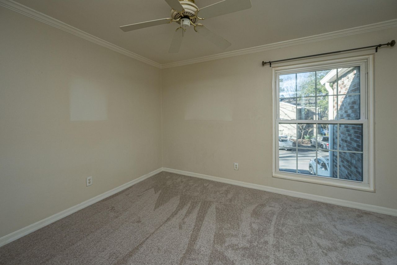 1872 Montclair Drive Photo 24