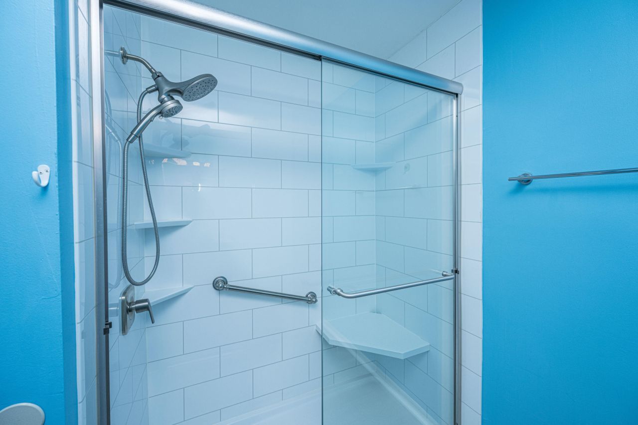 1872 Montclair Drive Photo 28