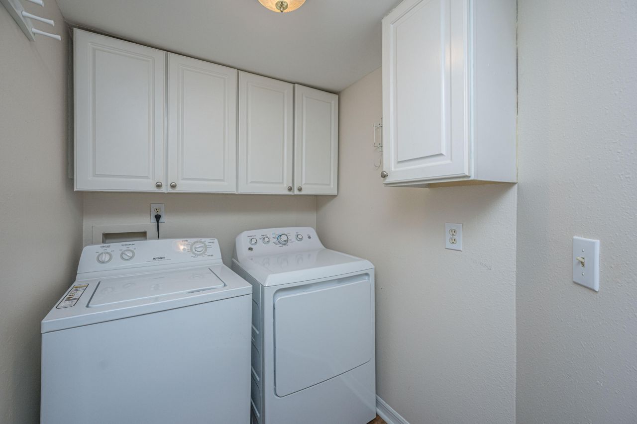 1872 Montclair Drive Photo 31