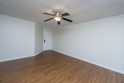 1872 Montclair Drive photo 4