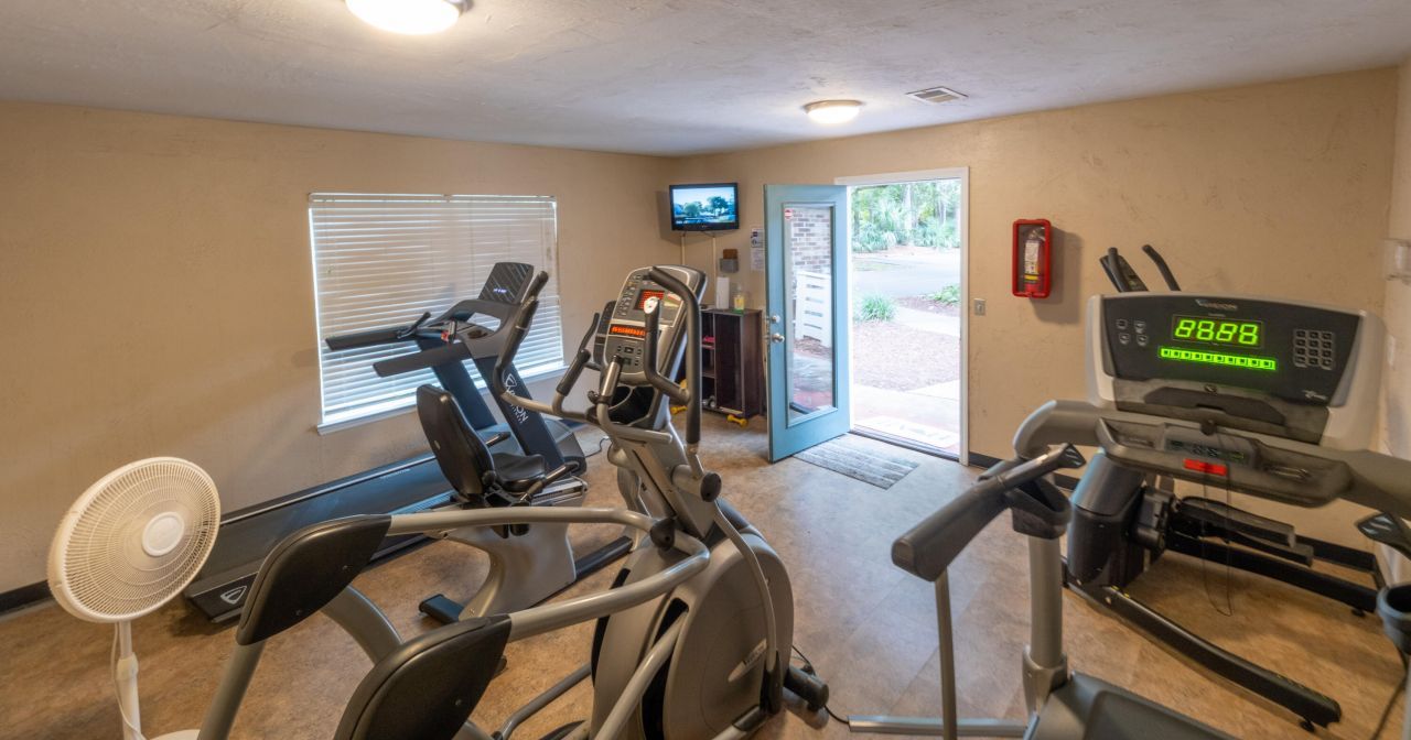 1872 Montclair Drive Photo 40