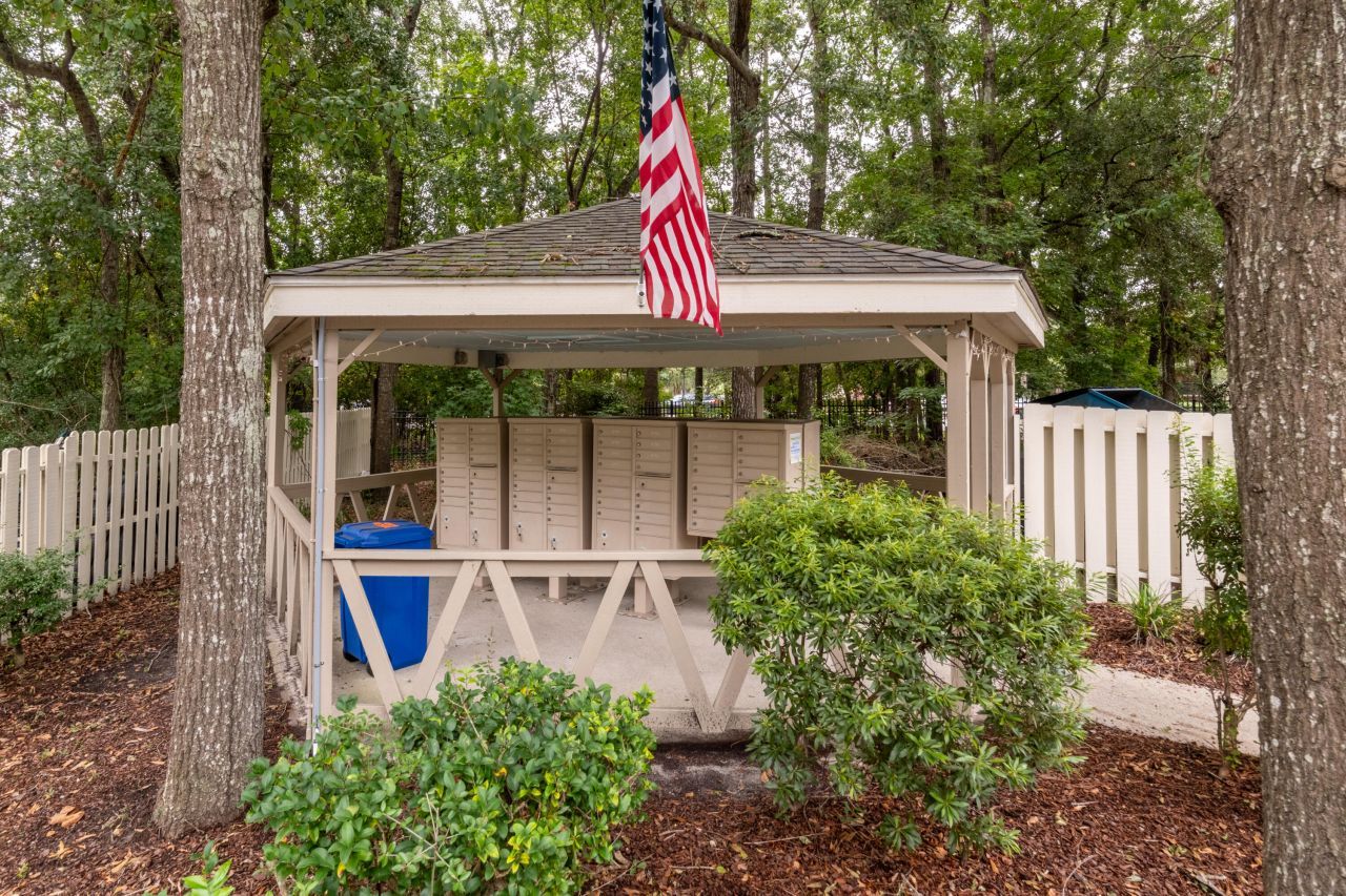 1872 Montclair Drive Photo 44