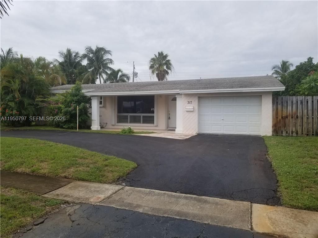 317 SE 7th Ave, Deerfield Beach, FL 33441 Main Photo