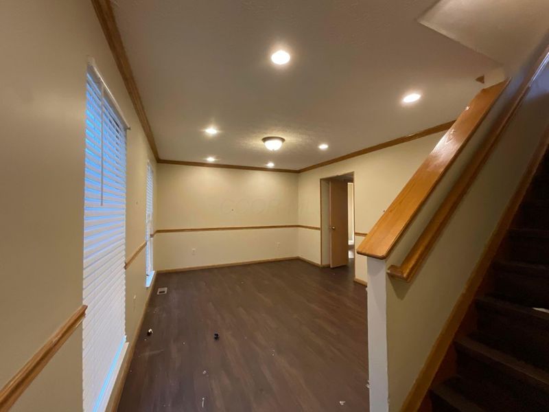 472 Greenhill Drive, Groveport, OH 43125 Photo 2