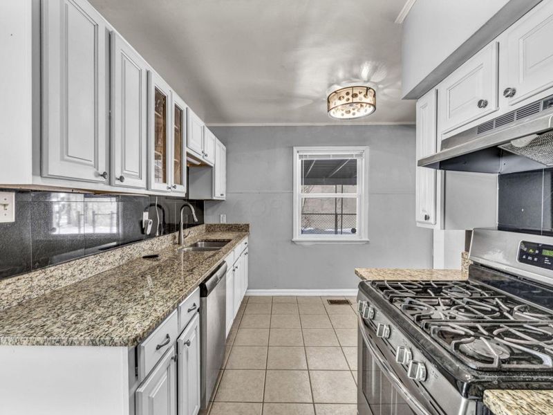 845 Exeter Road, Columbus, OH 43213 Photo 21