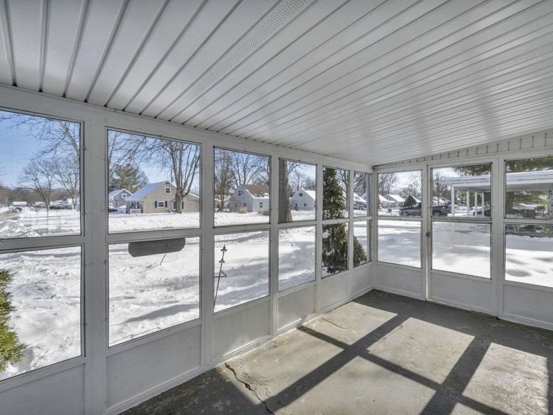 845 Exeter Road, Columbus, OH 43213 Photo 6