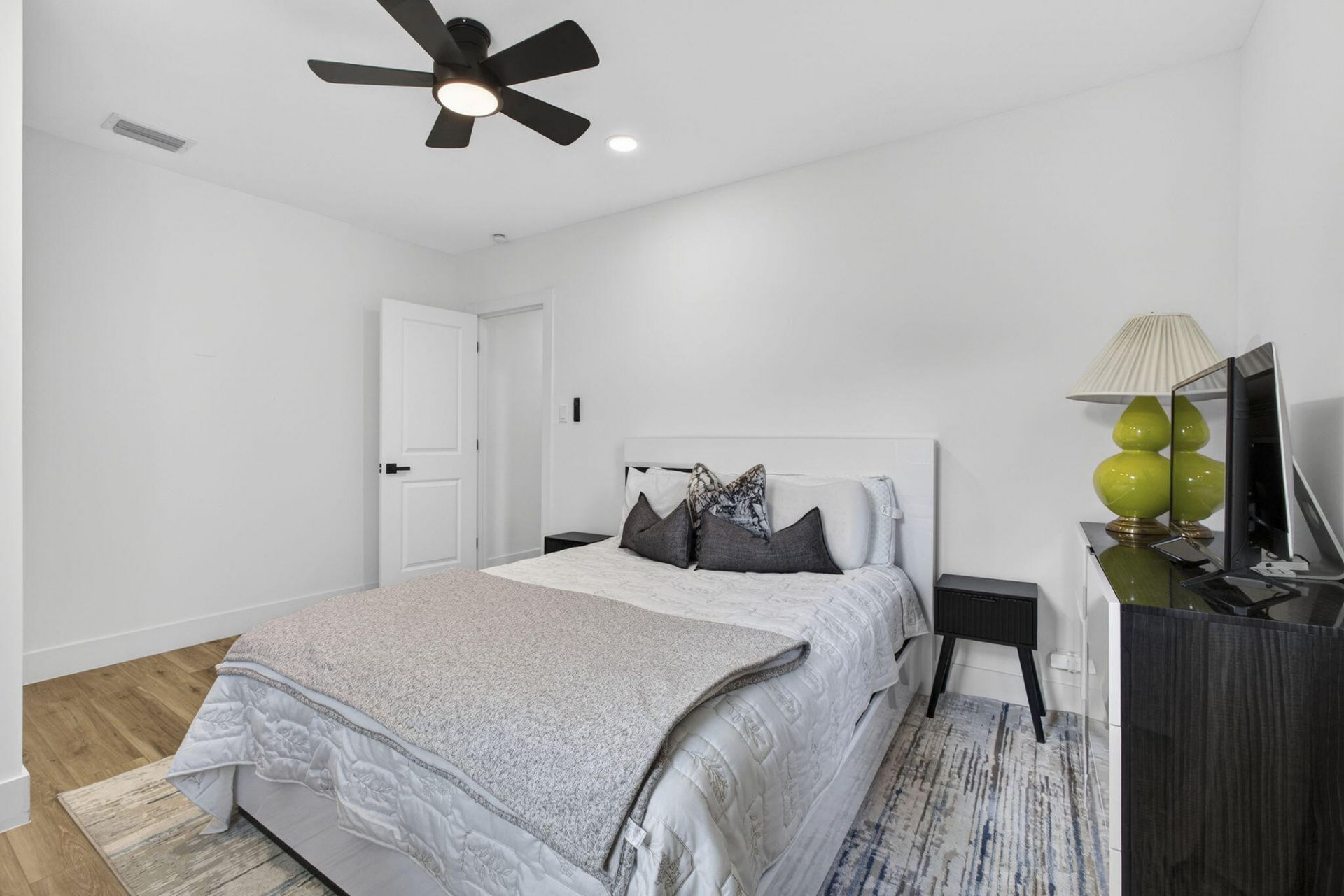 701 37th Street, West Palm Beach, FL 33407 Photo