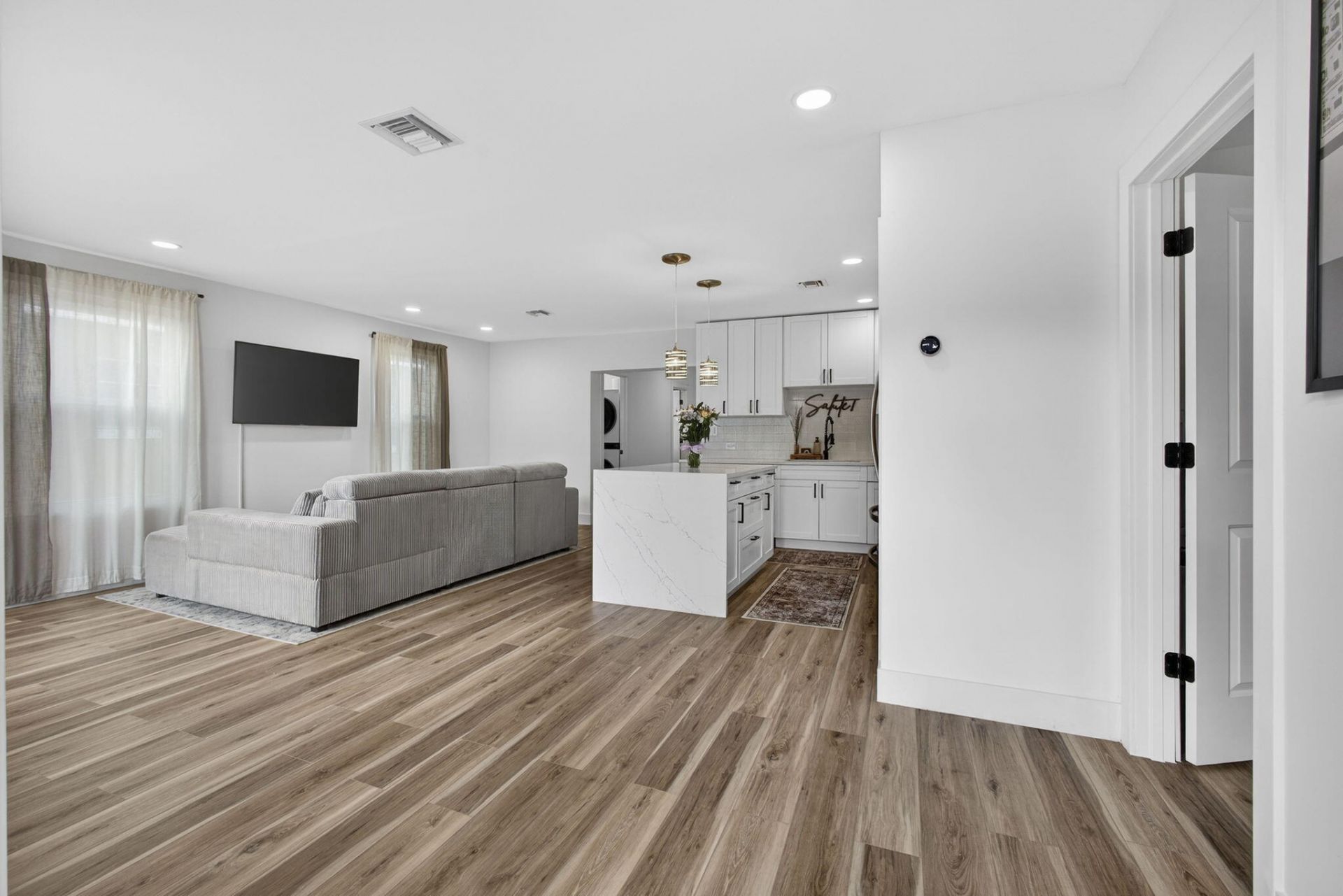 701 37th Street, West Palm Beach, FL 33407 Photo