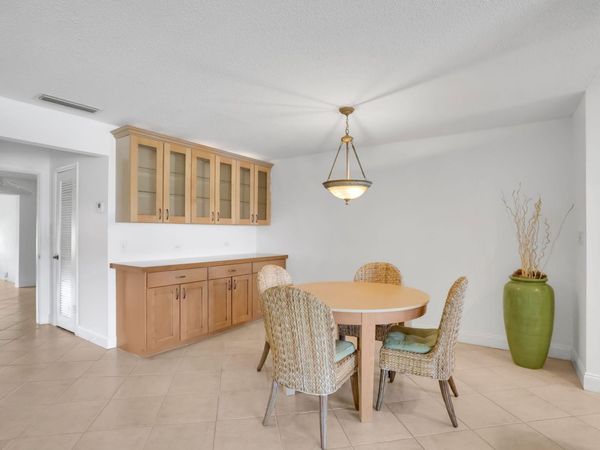 250 High Point Court, Unit B, Boynton Beach, FL 33435