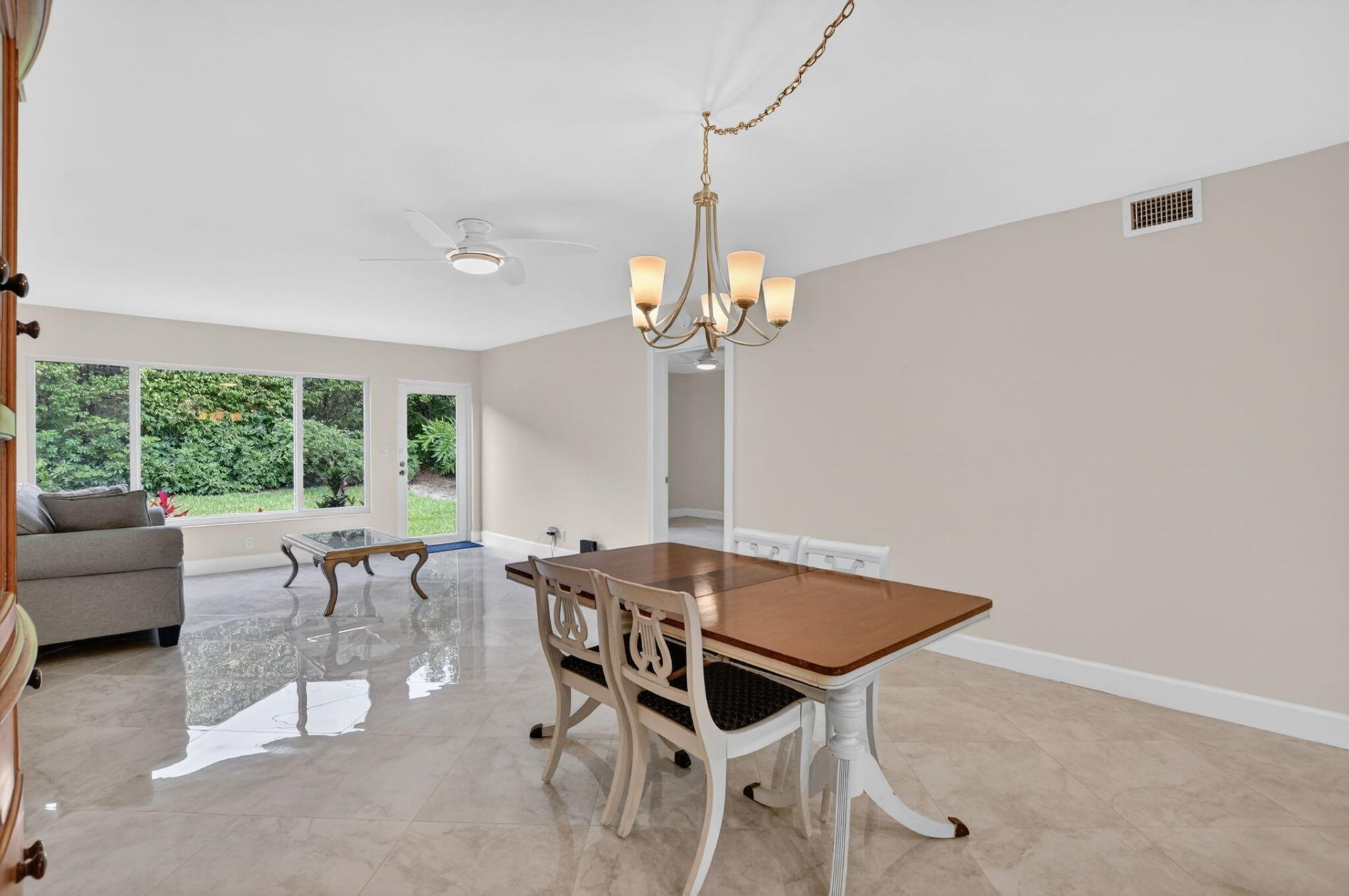 9245 Flynn Circle, Unit 7, Boca Raton, FL 33496 Photo