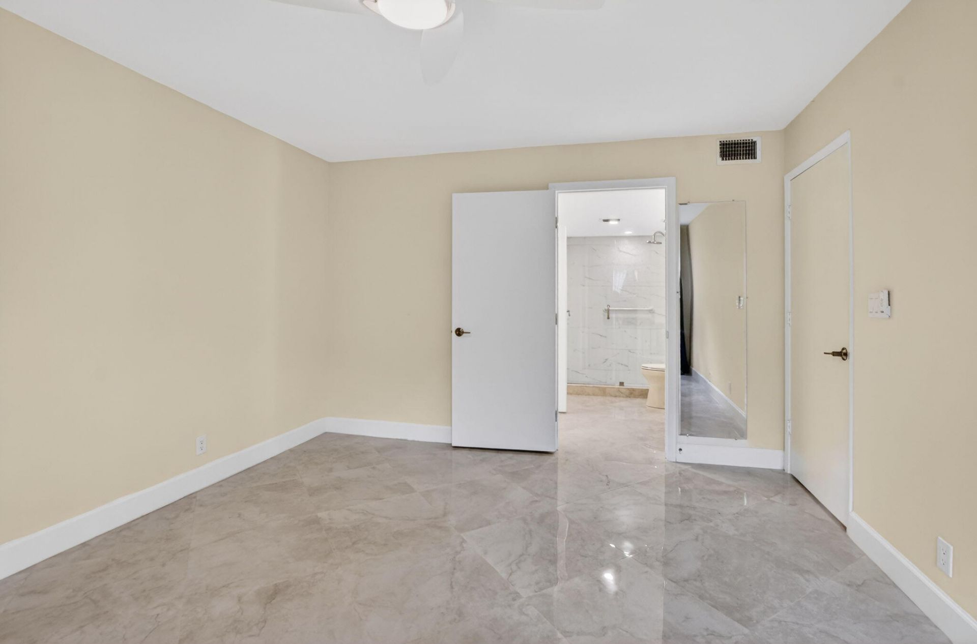 9245 Flynn Circle, Unit 7, Boca Raton, FL 33496 Photo