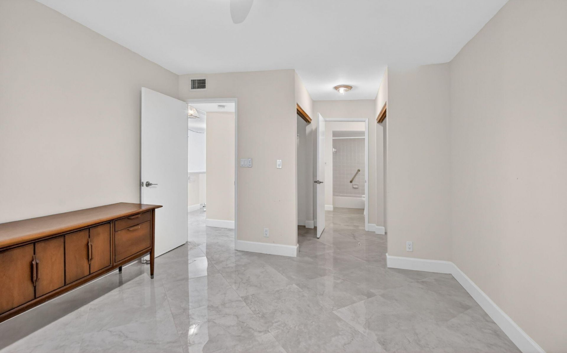 9245 Flynn Circle, Unit 7, Boca Raton, FL 33496 Photo