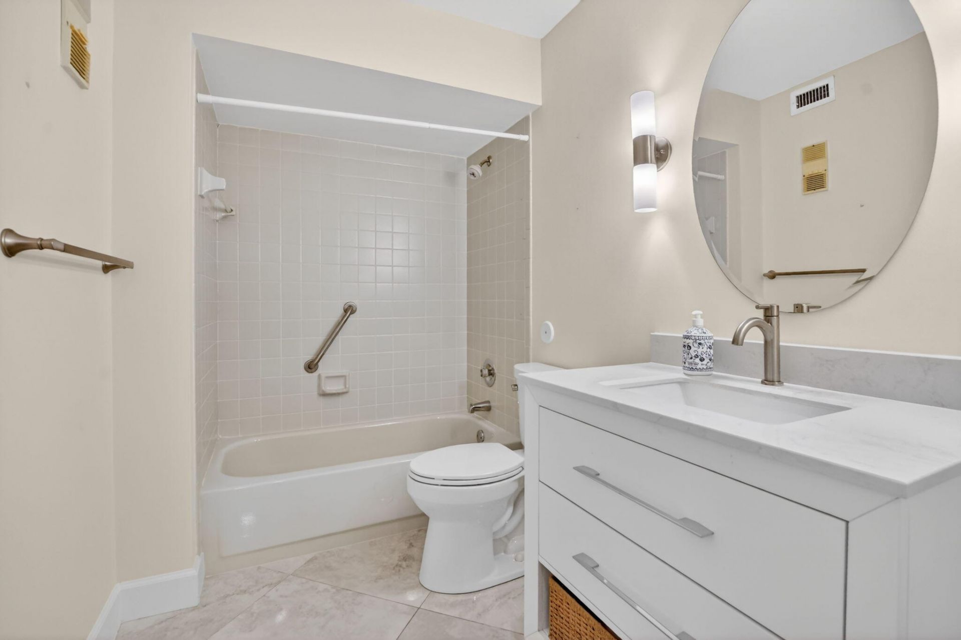 9245 Flynn Circle, Unit 7, Boca Raton, FL 33496 Photo