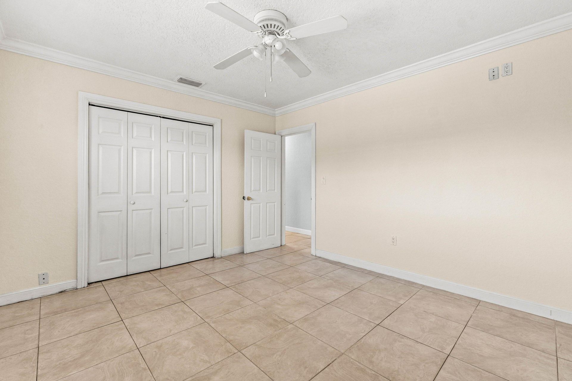 200 SW 7th Street, Unit #3, Boca Raton, FL 33432 Photo