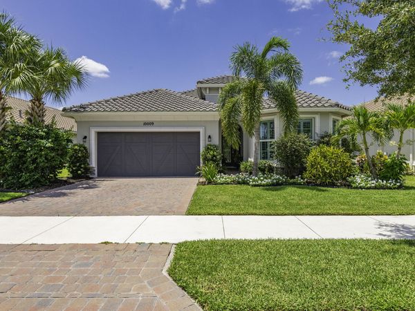 10009 SW Coral Tree Circle, Port Saint Lucie, FL 34987