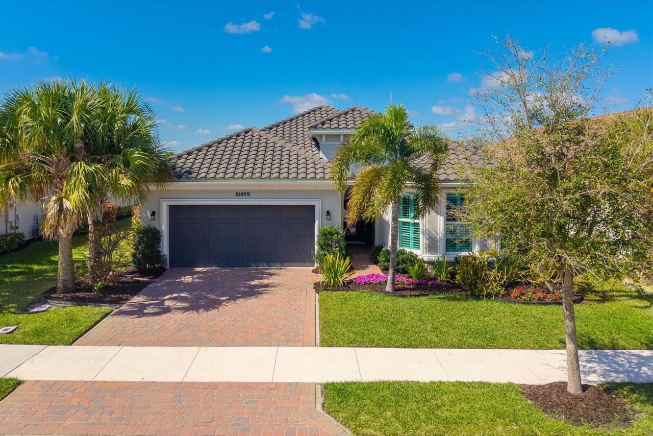 10009 SW Coral Tree Circle, Port Saint Lucie, FL 34987 Photo