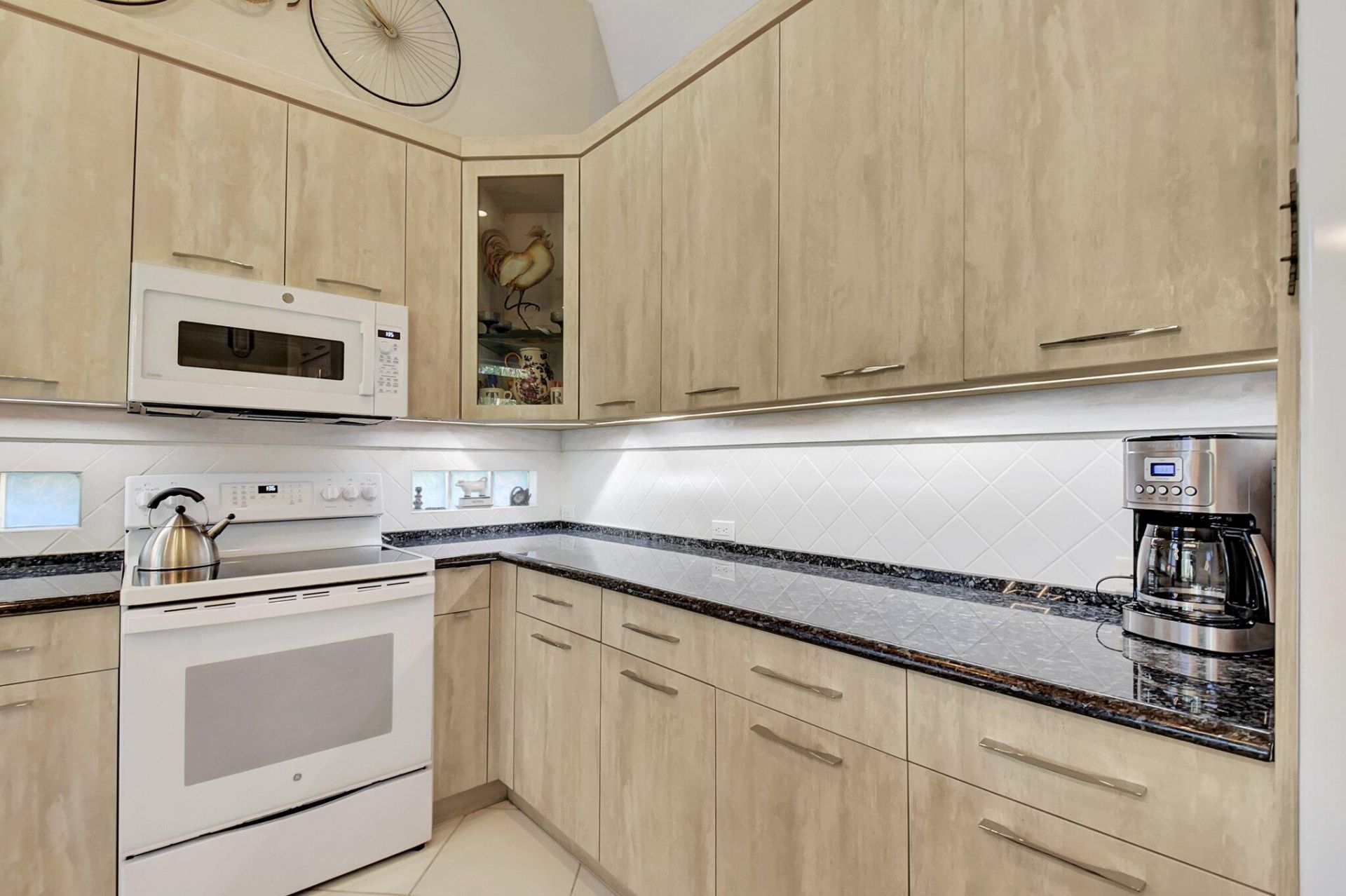 4022 Manchester Lake Drive, Lake Worth, FL 33449 Photo