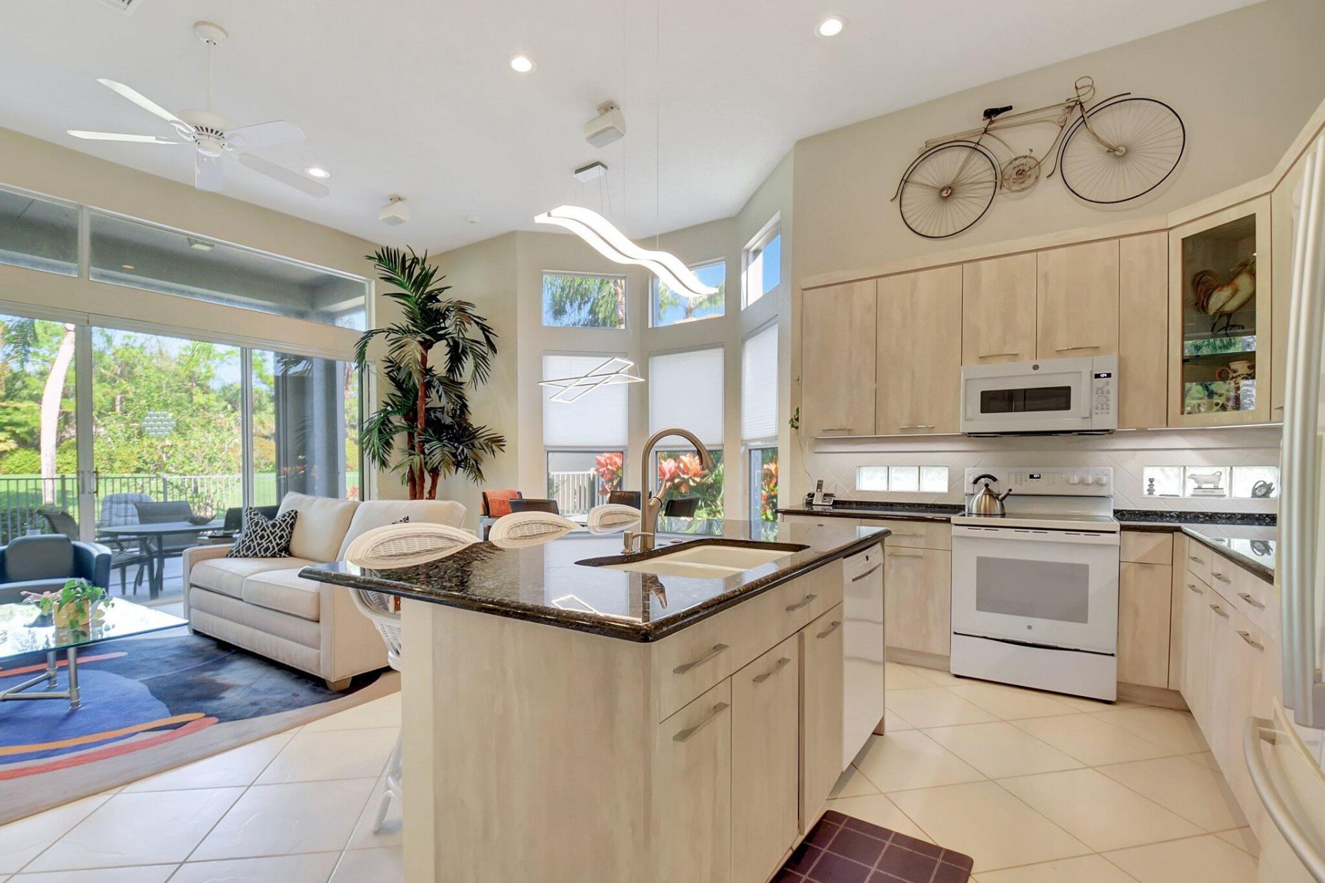 4022 Manchester Lake Drive, Lake Worth, FL 33449 Photo