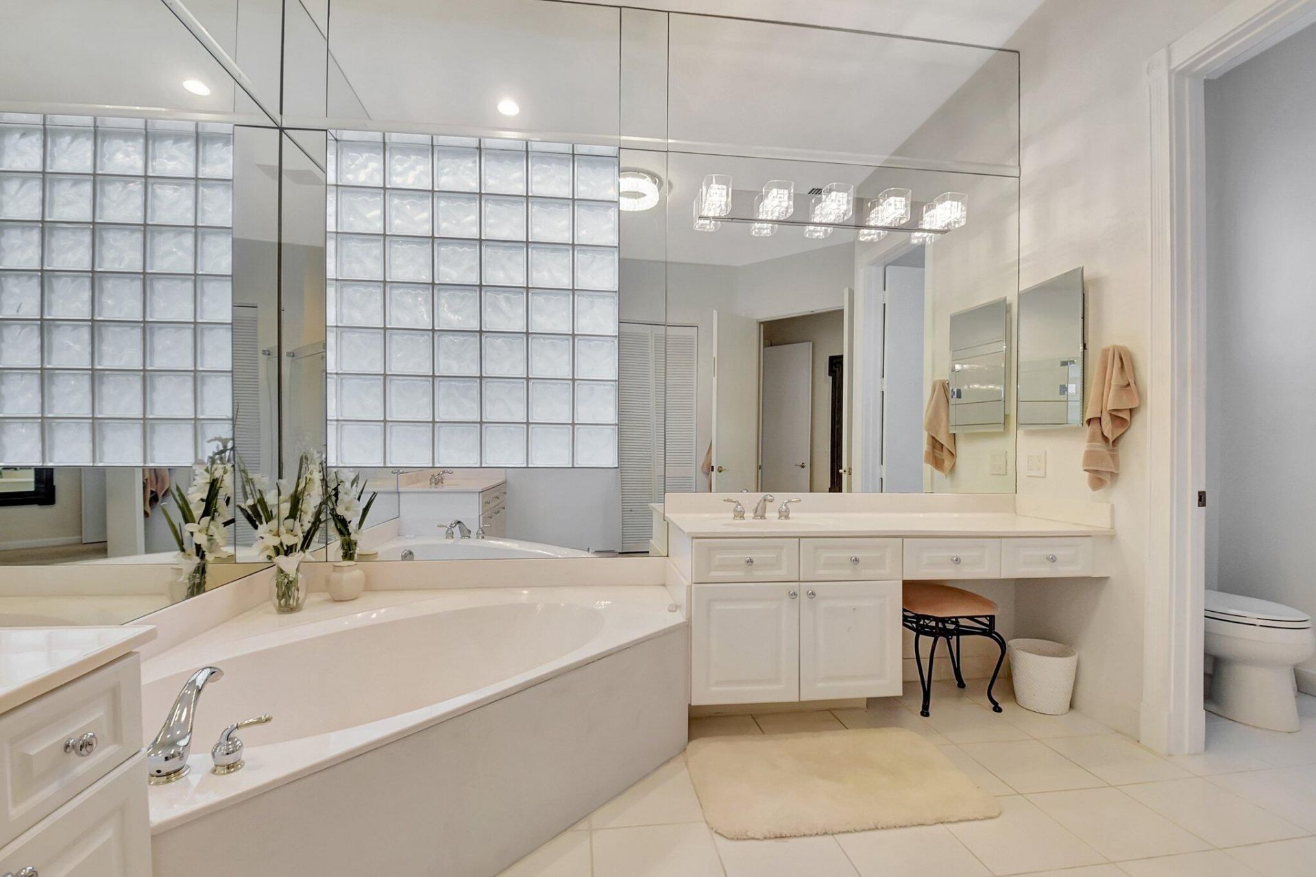 4022 Manchester Lake Drive, Lake Worth, FL 33449 Photo