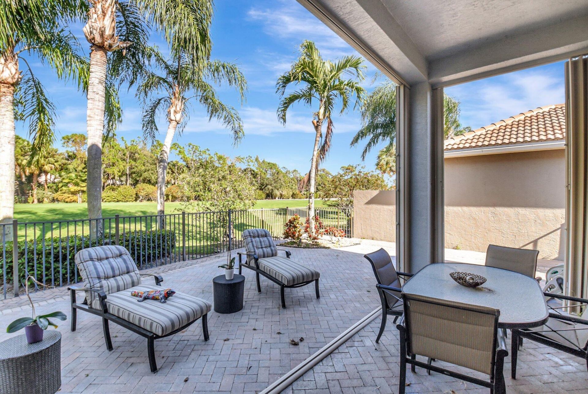 4022 Manchester Lake Drive, Lake Worth, FL 33449 Photo