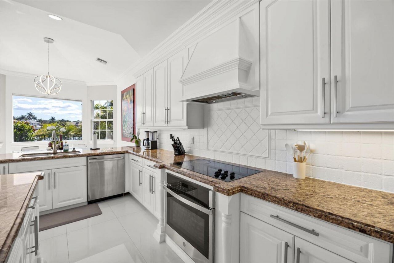 146 SE Bella Strano, Port Saint Lucie, FL 34984 Photo