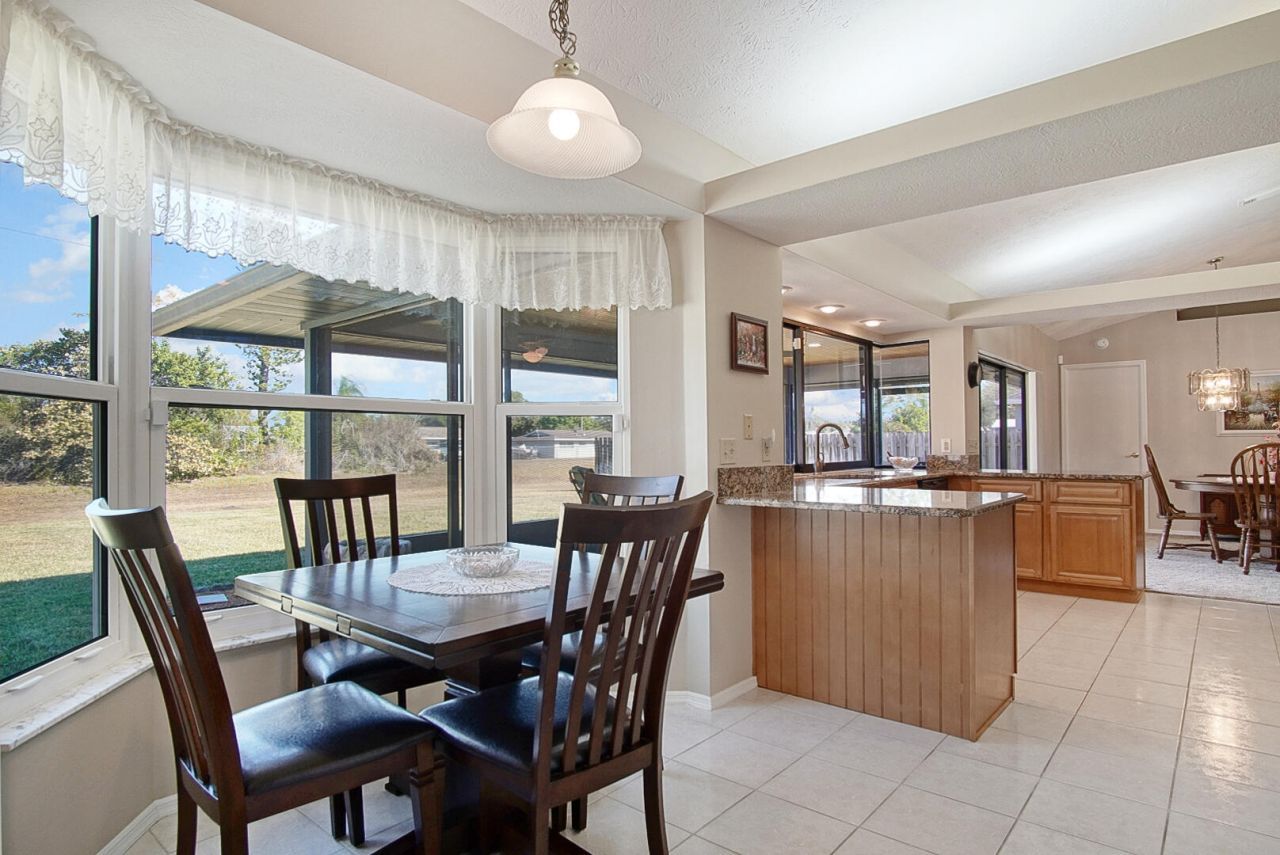 121 SE Lakehurst Drive, Port Saint Lucie, FL 34983 Photo