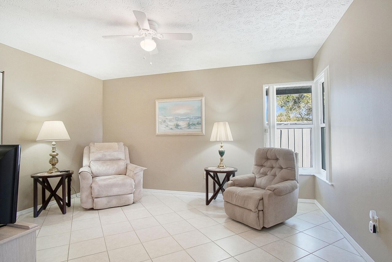 121 SE Lakehurst Drive, Port Saint Lucie, FL 34983 Photo