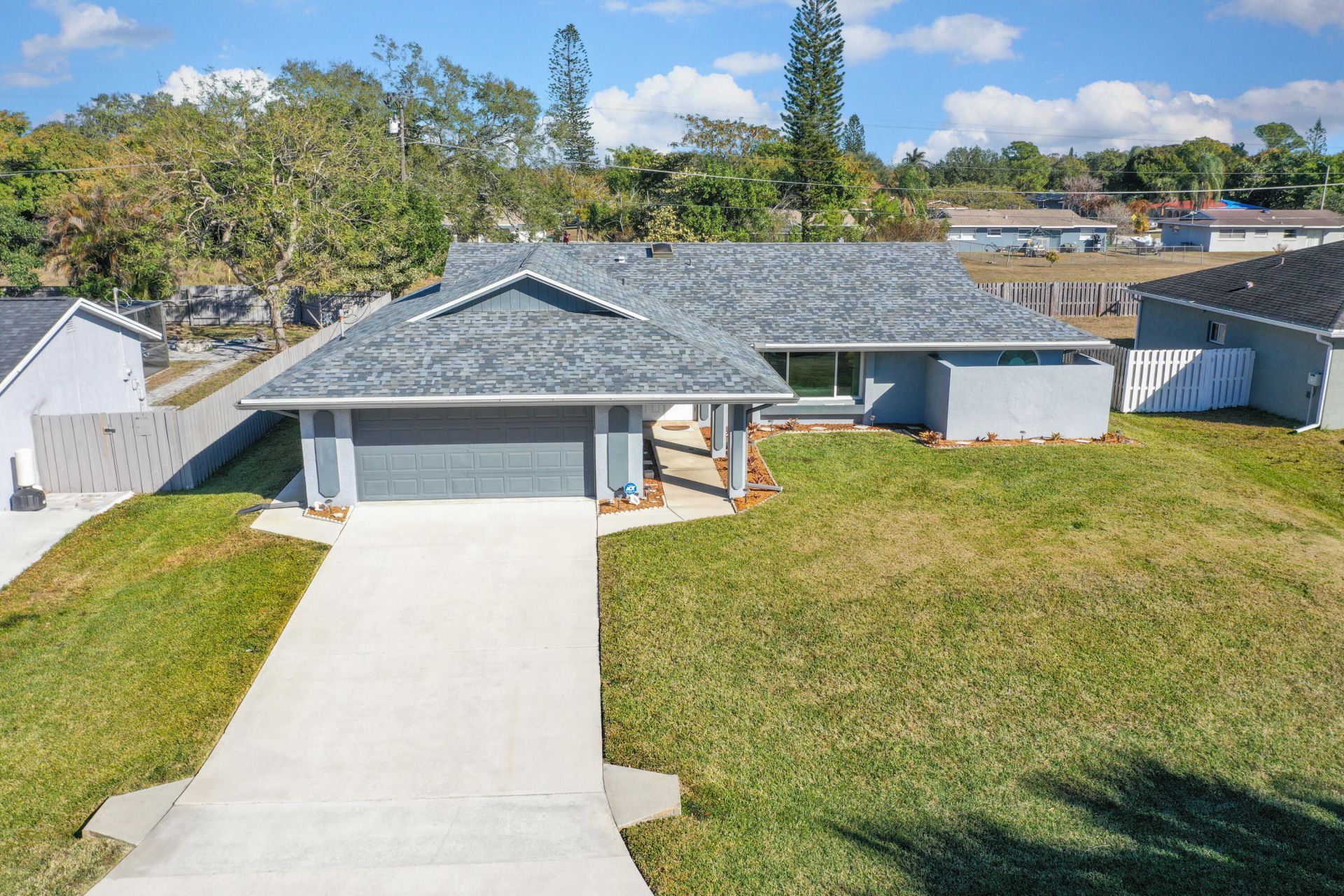 121 SE Lakehurst Drive, Port Saint Lucie, FL 34983 Photo