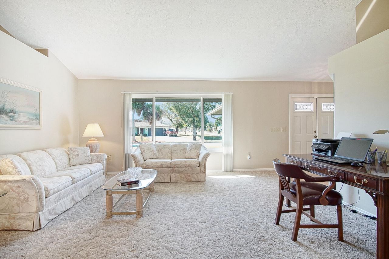 121 SE Lakehurst Drive, Port Saint Lucie, FL 34983 Photo