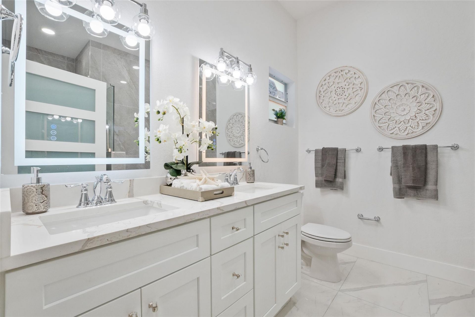 2407 NW 8 Street, Fort Lauderdale, FL 33311 Photo