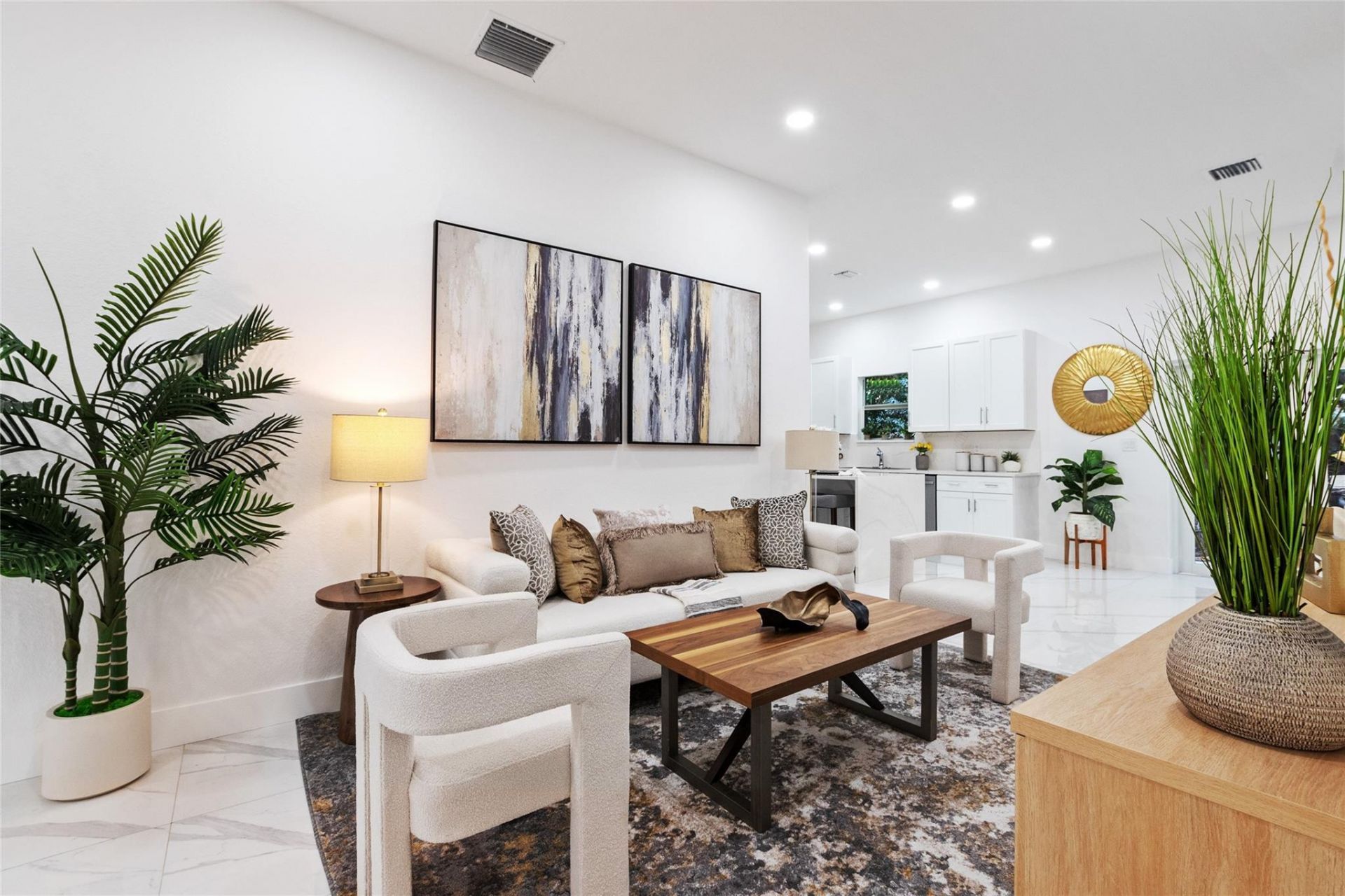 2407 NW 8 Street, Fort Lauderdale, FL 33311 Photo